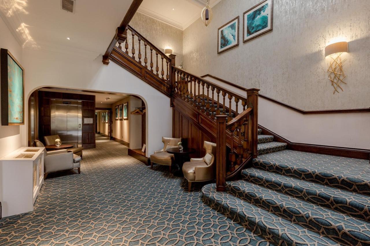 Western House Hotel At Ayr Racecourse 외부 사진