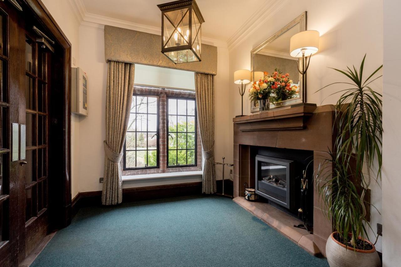 Western House Hotel At Ayr Racecourse 외부 사진