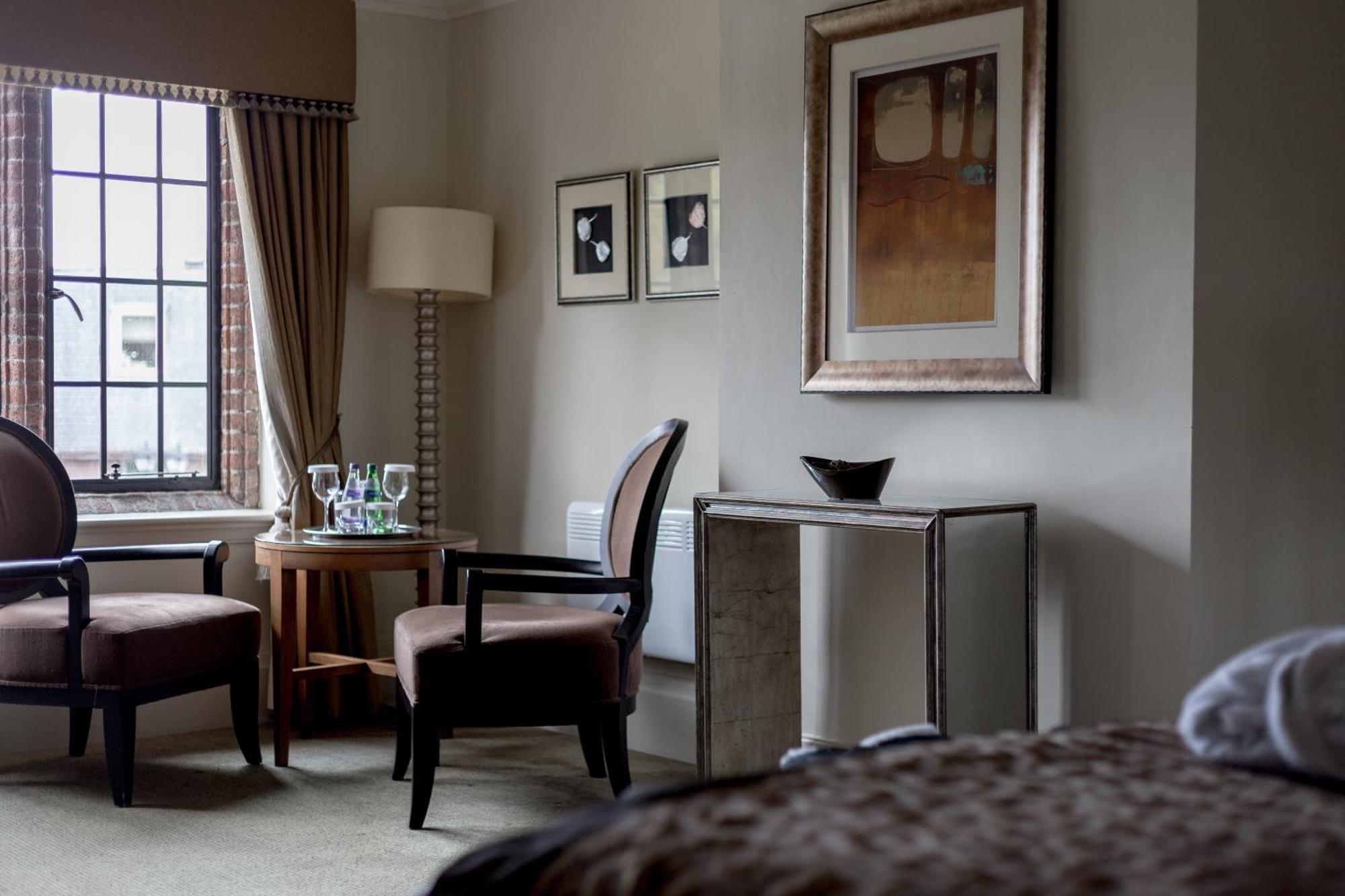 Western House Hotel At Ayr Racecourse 외부 사진