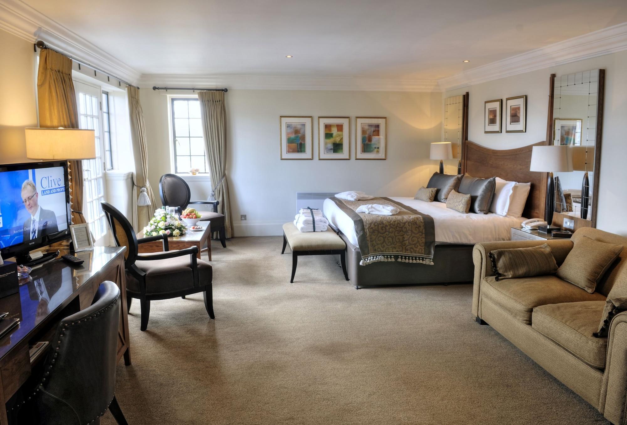 Western House Hotel At Ayr Racecourse 외부 사진