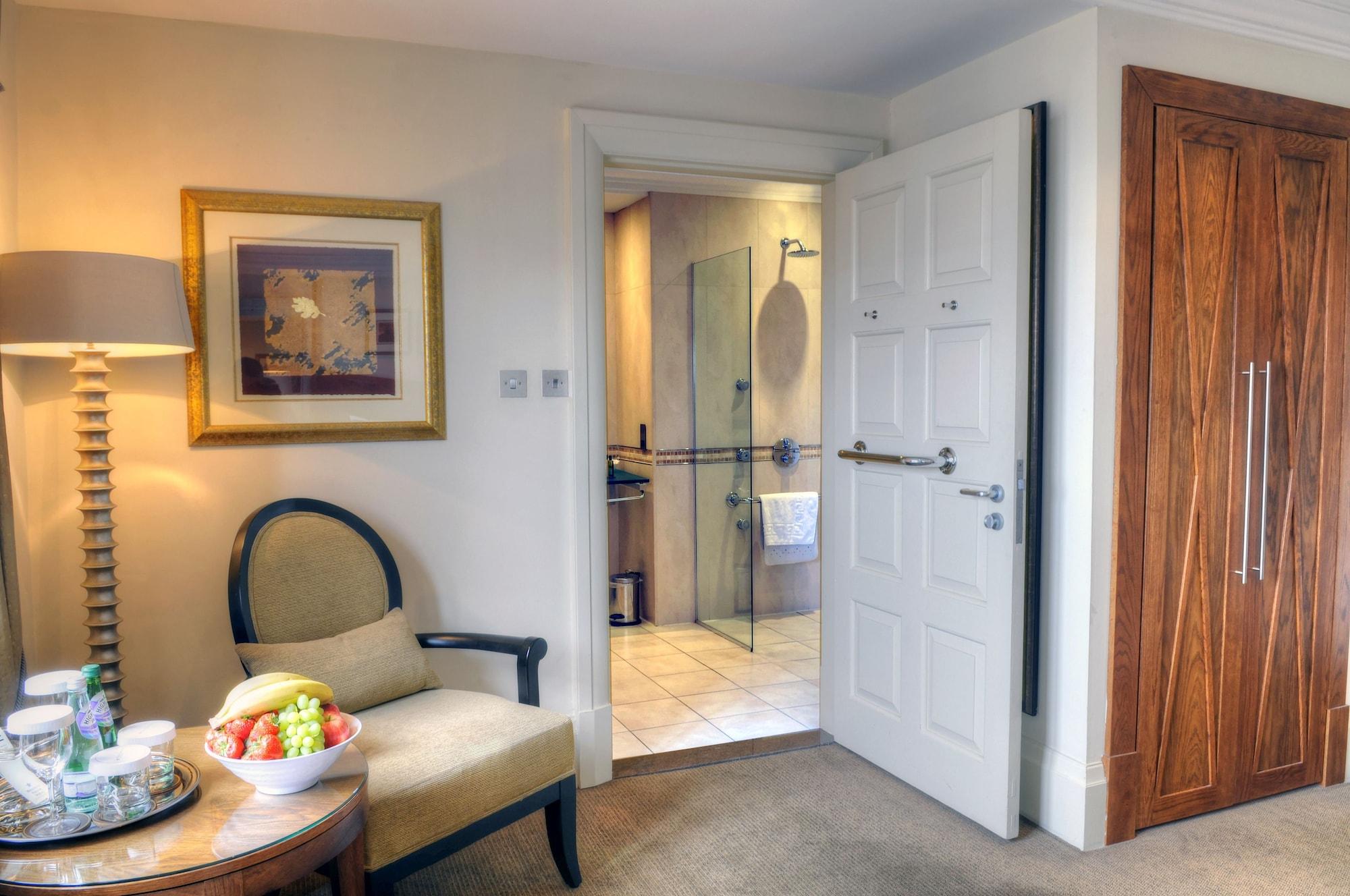 Western House Hotel At Ayr Racecourse 외부 사진