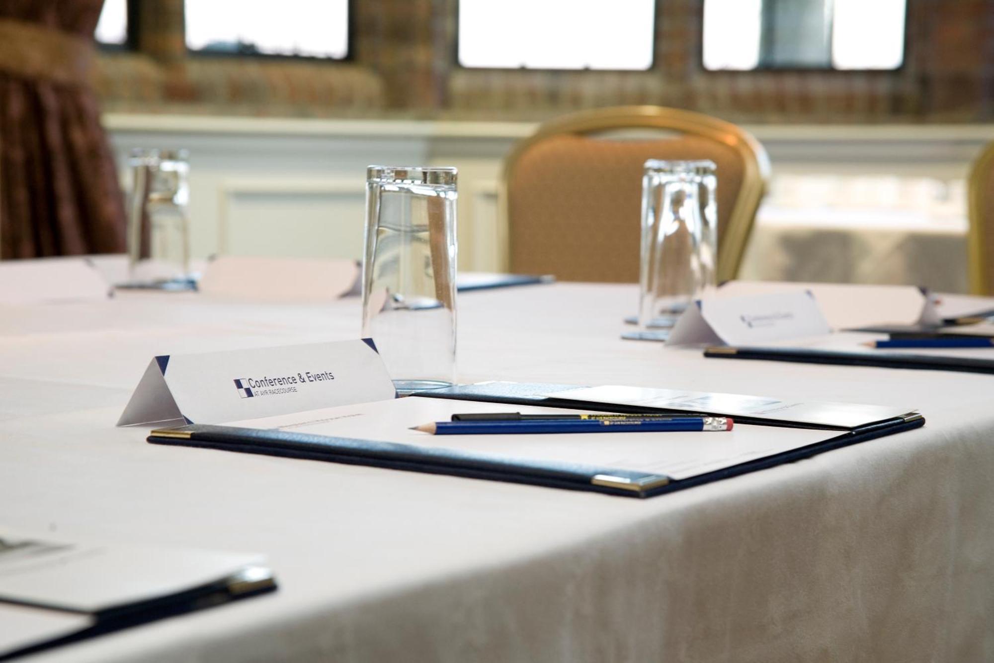 Western House Hotel At Ayr Racecourse 외부 사진