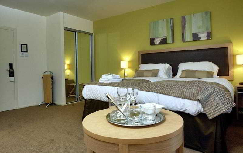 Western House Hotel At Ayr Racecourse 외부 사진