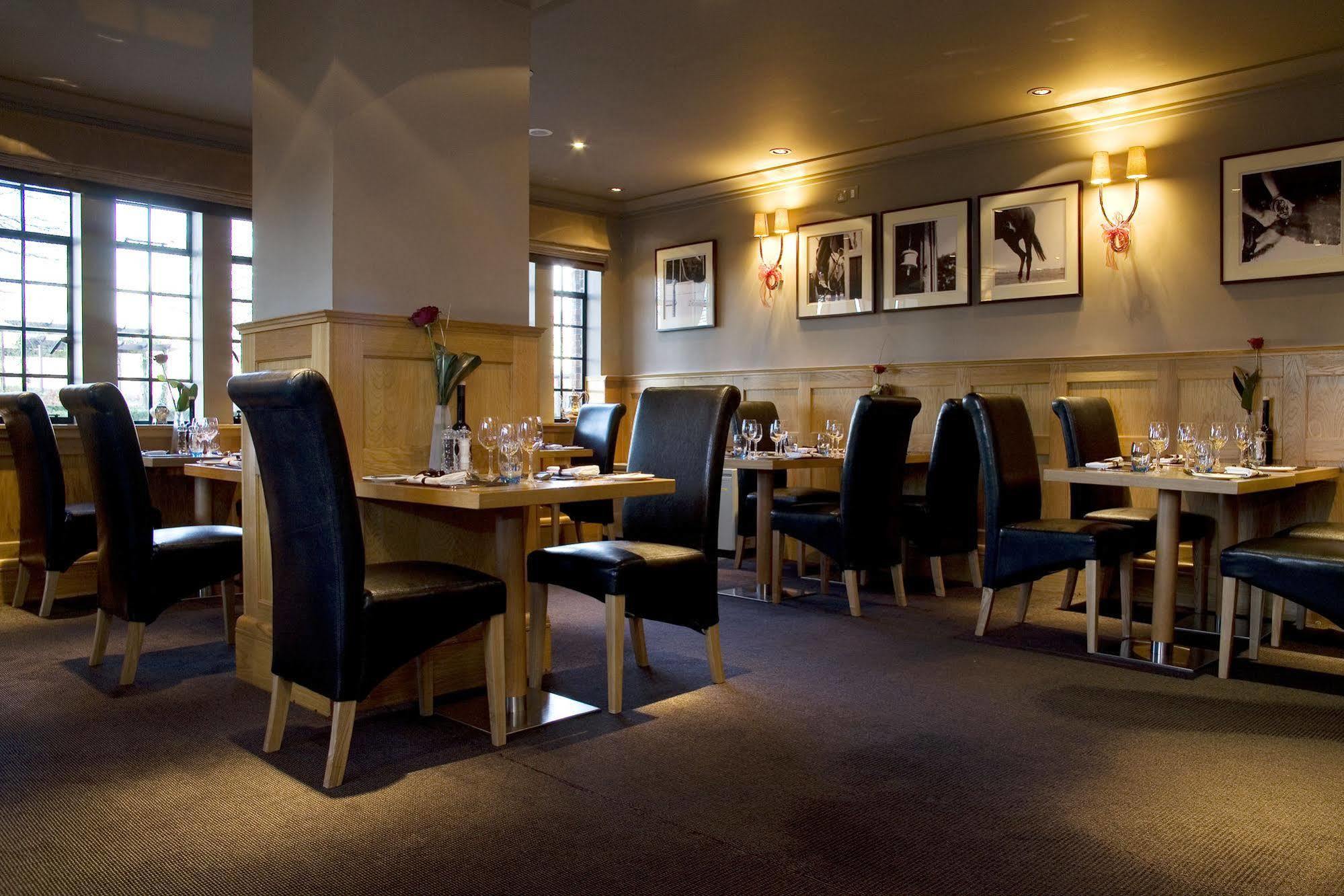 Western House Hotel At Ayr Racecourse 외부 사진
